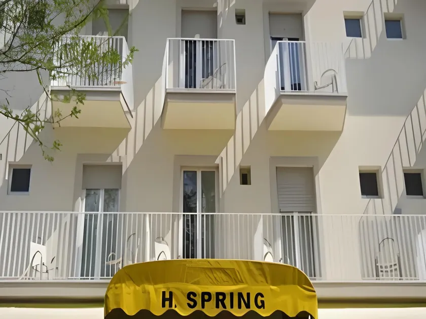 Hotel Spring - Image 1