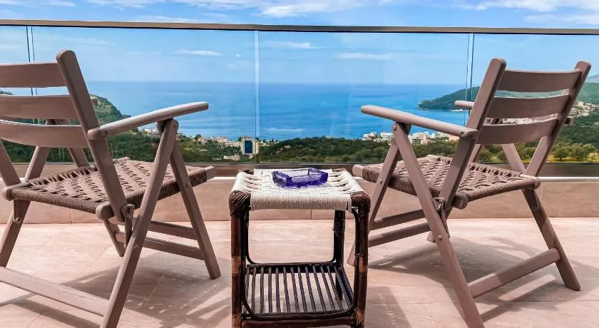 ELÉA Guesthouse himare - Image 1