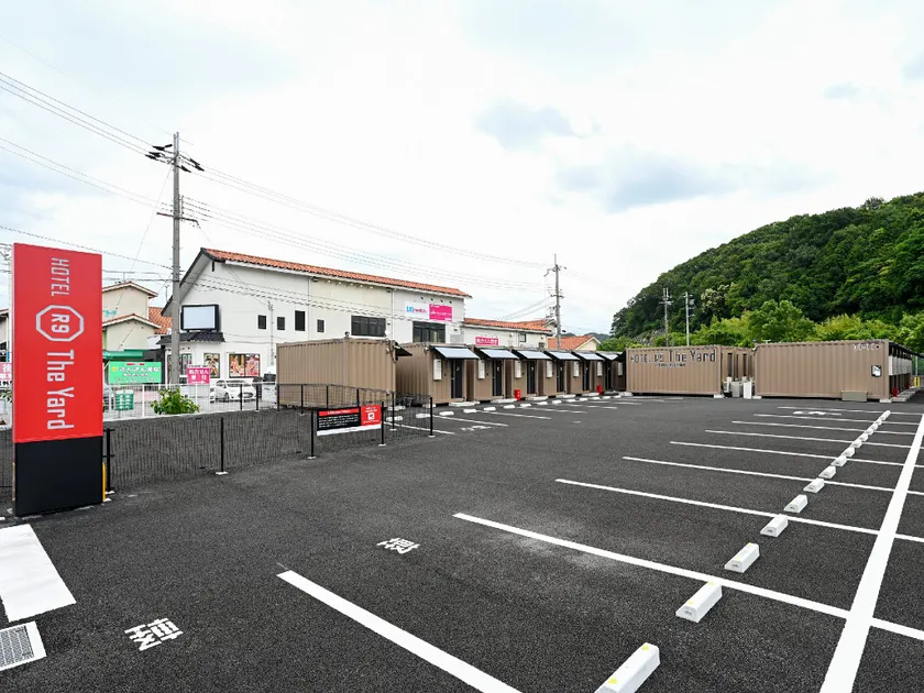 HOTEL R9 The Yard Kasai - Image 1