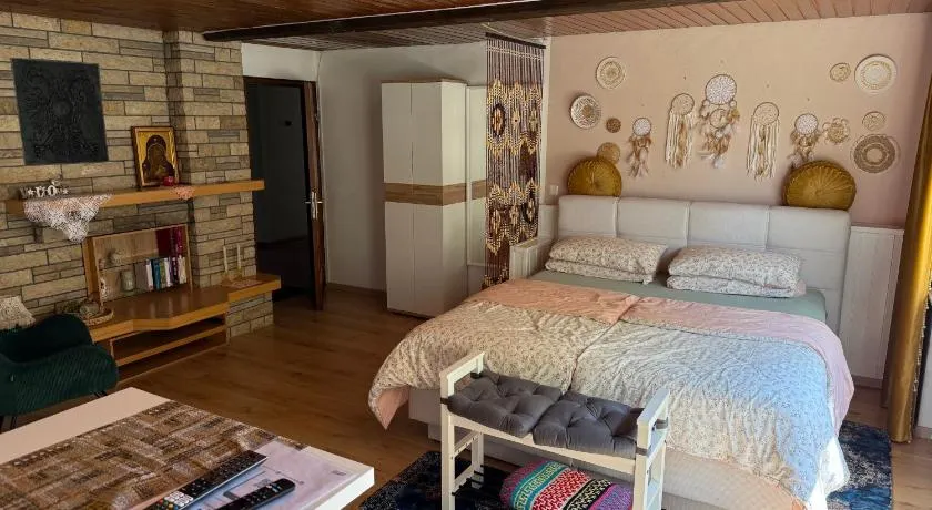 Gemütliches-Gästezimmer - Image 1