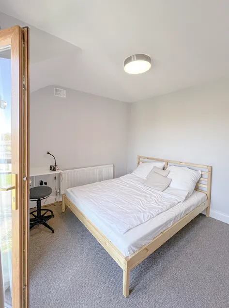 Room with private bathroom "birch" - Image 1