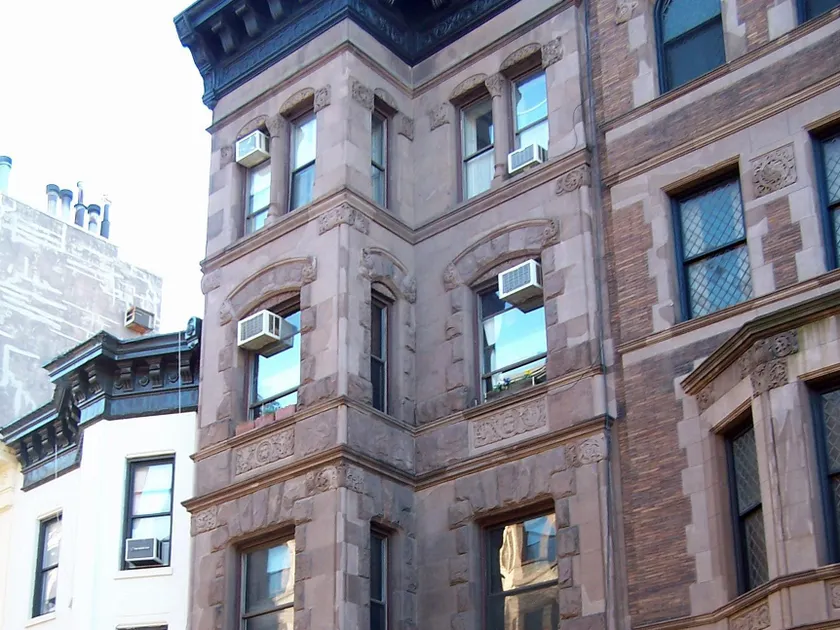 Brownstone Bed And No Breakfast - Image 1