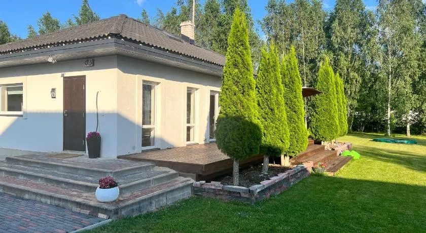 Iirise villa - Image 1