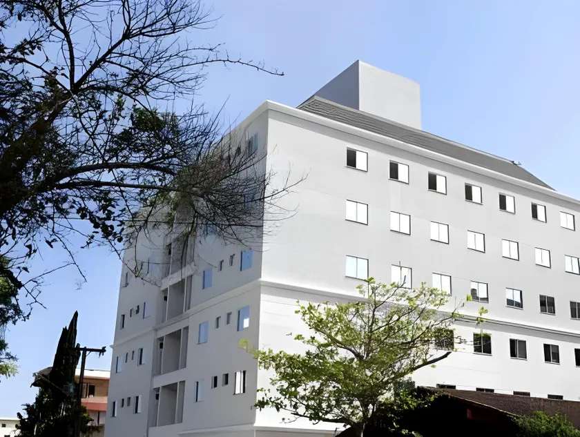 Al Mare Hotel - Image 1