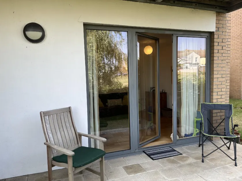 Alices’s Beachside Haven - Image 1