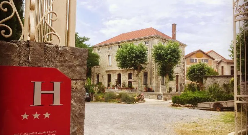 Hotel Savel - Image 1