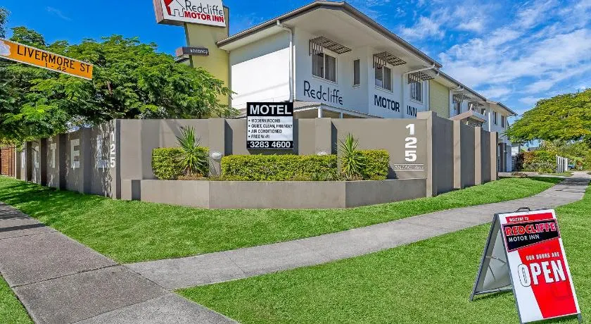 Redcliffe Motor Inn - Image 1