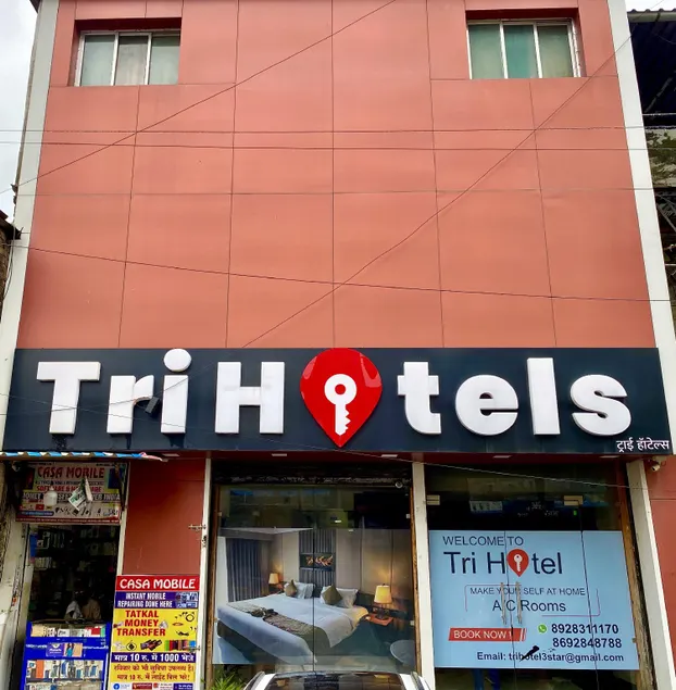 TRI HOTEL - Image 1