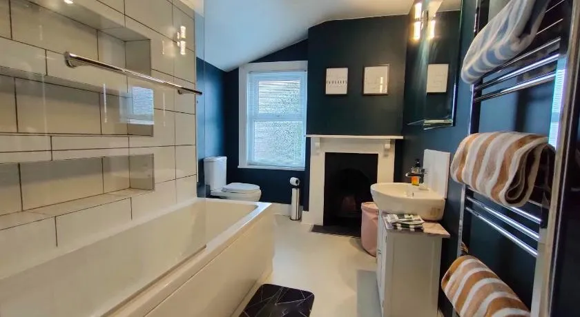 Comfortable Home Away From Home - Image 1