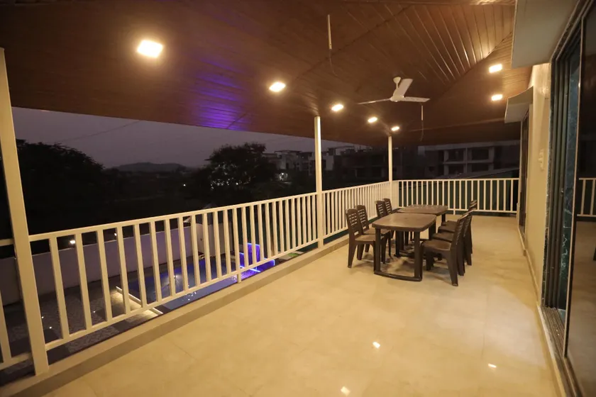 Crystal Villa - Image 1