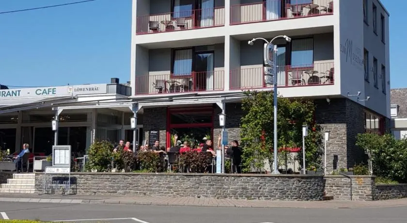 Hotel "Zum Moseltal" - Image 1