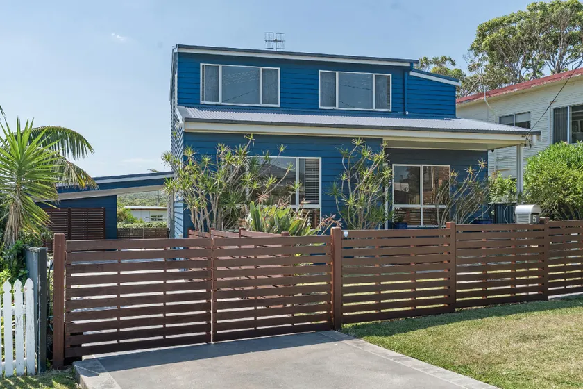 The Blue Cottage - Image 1