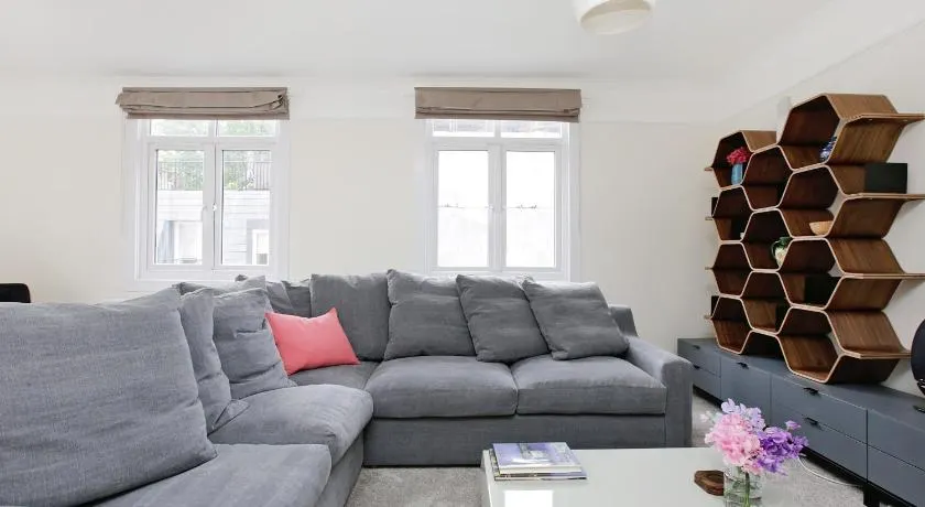 Hyde Park Mews London w2 - Zone 1 - Image 1