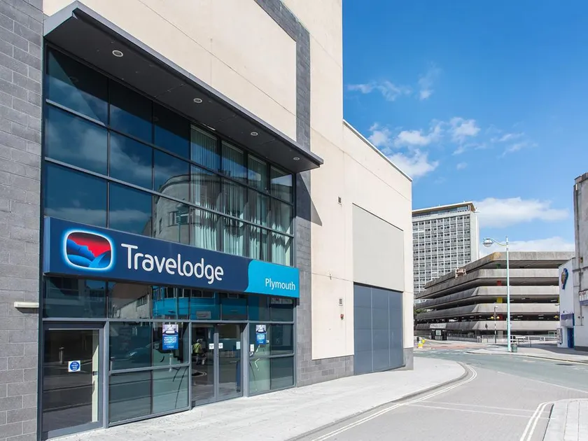 Travelodge Plymouth - Image 1