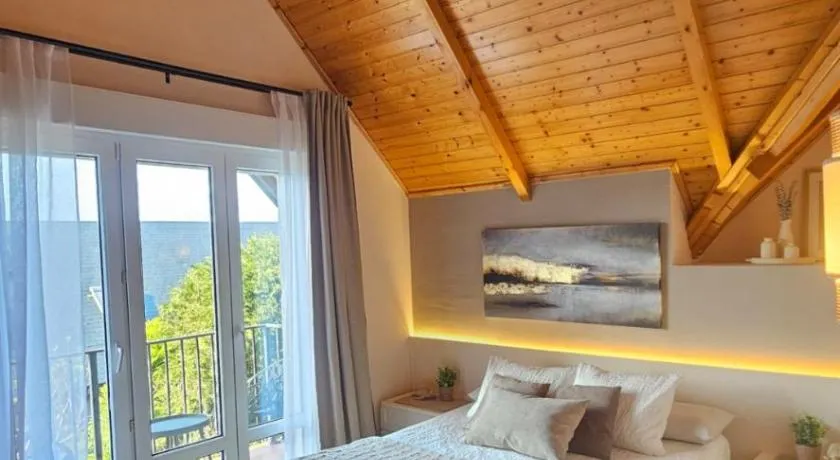 VILLA PANGEA Habitaciones Boutique - Camino del Norte - Castro Urdiales - Image 1