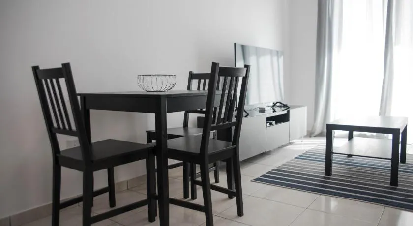 Renovated one bedroom apartment in Paphos with pool - Image 1