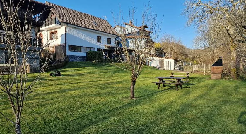 vivienda vacacional con jardín y barbacoa - Image 1