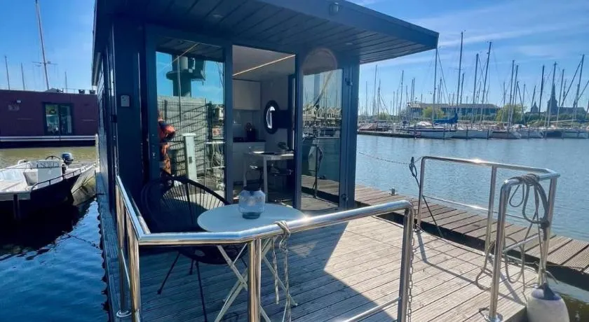 Gezellige houseboat Eclipse Monnickendam nabij Amsterdam - Image 1