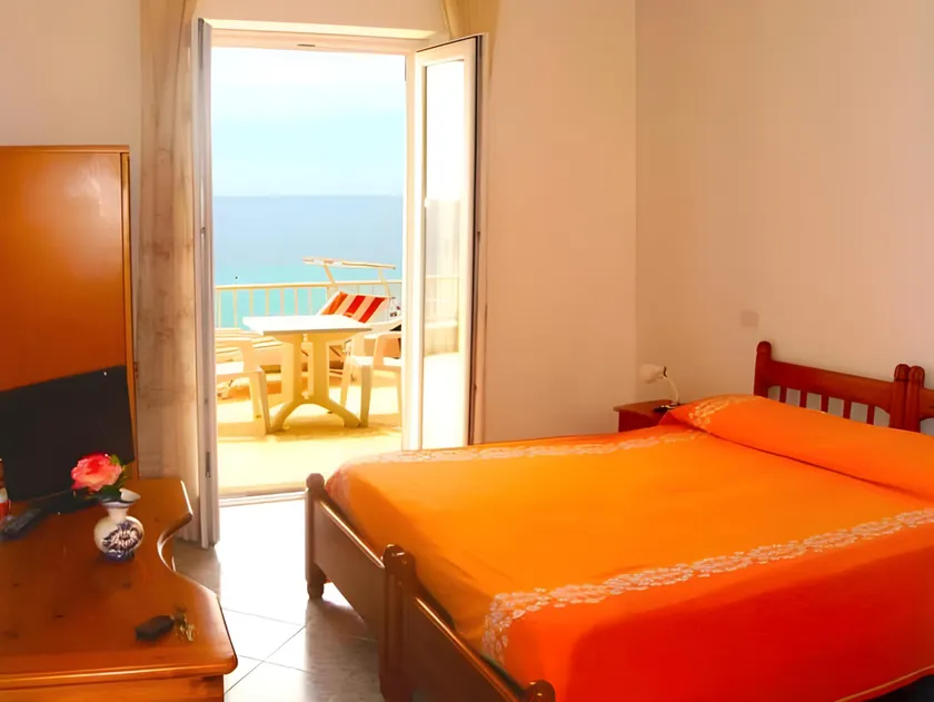 Hotel La Gondola - Image 1