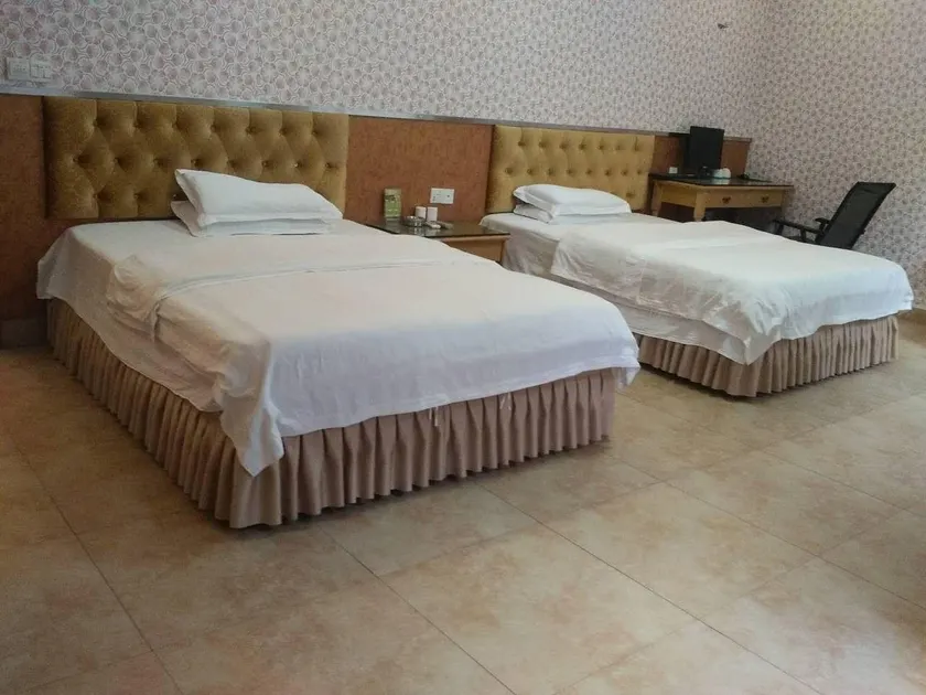 Jiayuan Hotel - Image 1