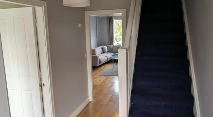 Large Newly updated 3BD Duplex 20Min to Airport - Image 1