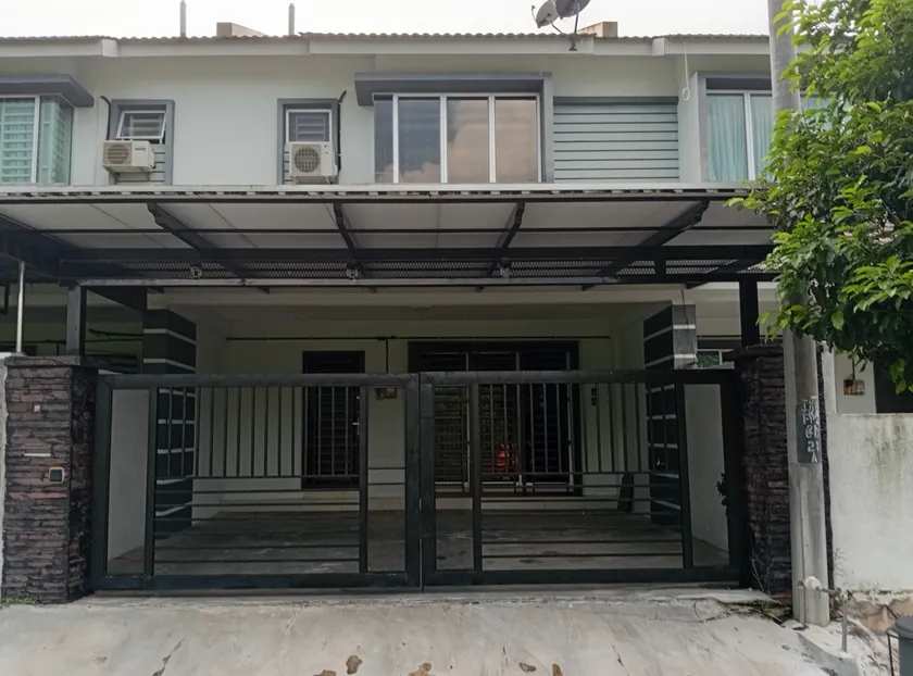 R Homestay @ Kamunting - Image 1