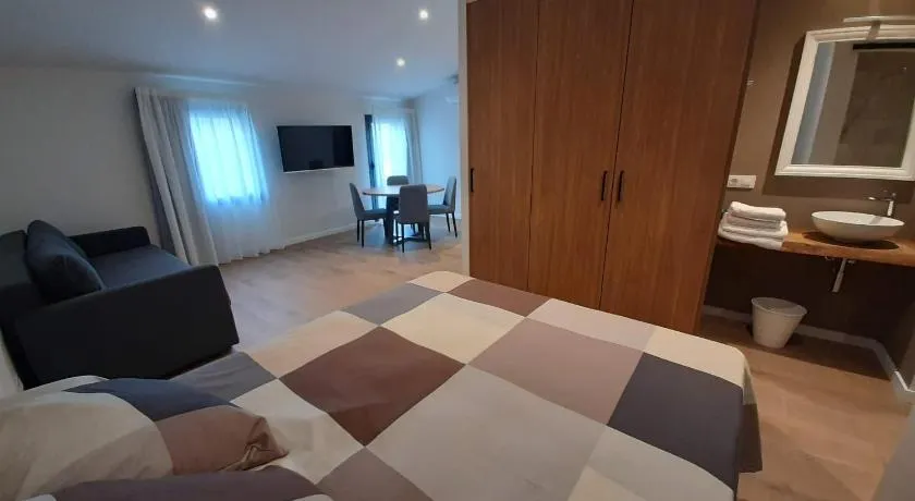 Apartaments Vall del Corb 1 Garrotxa - Image 1