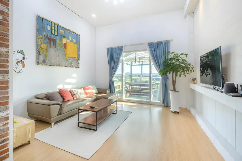 Jeju Jongdalrifeel House - Image 1