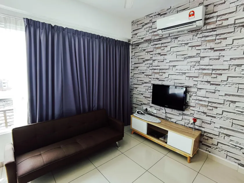 ●T11●2Pax●Studio●5min●Queensbay●Pg Bridge View● - Image 1