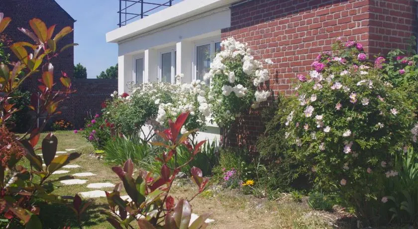 Studio rez-de-jardin - Image 1