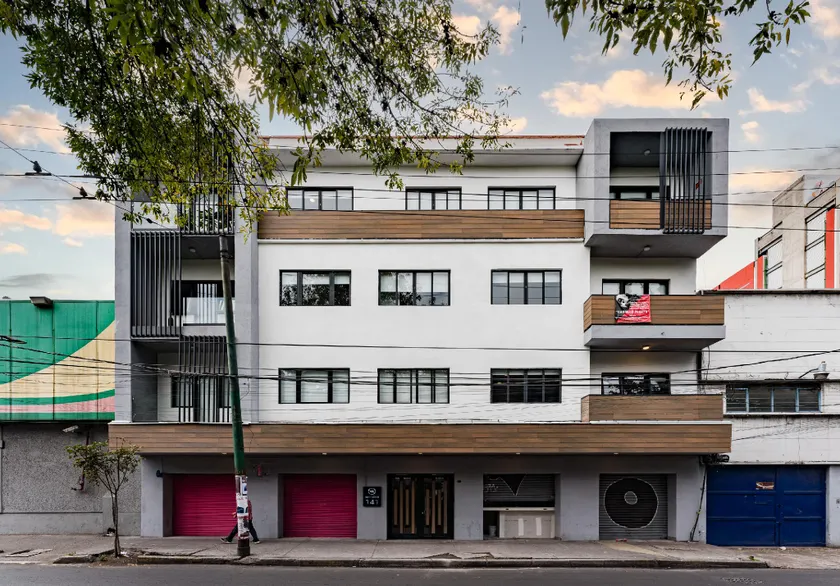 Mariano Escobedo Apartments by VH - Image 1