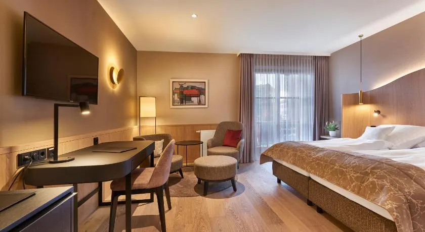 Hotel zur Waldbahn - Image 1