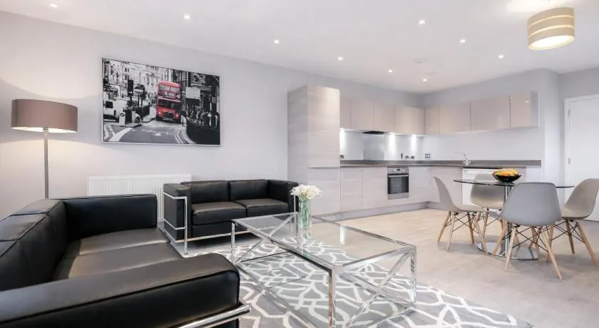 Roomspace Serviced Apartments - Vertex House - Image 1