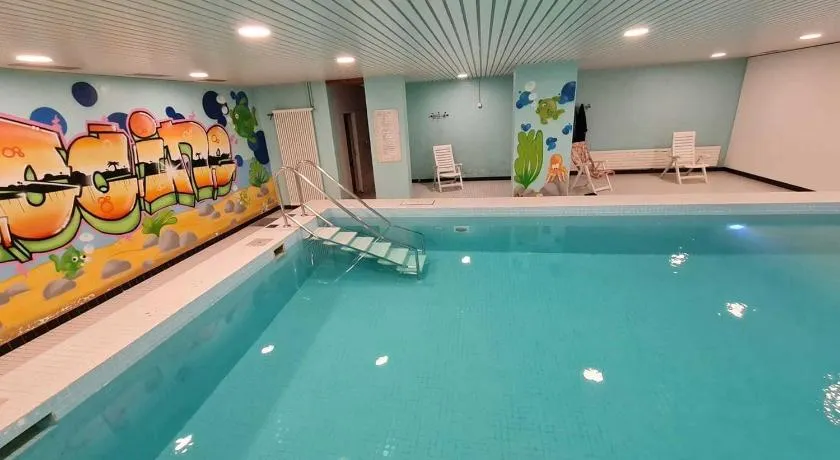 Studio appartement avec piscine, ski Porte du soleil Morgins, PS3 games, wash & bring sheets - Image 1
