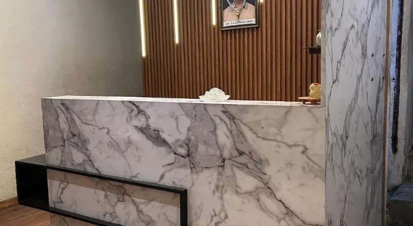 Hotel Bareilly Inn - Image 1