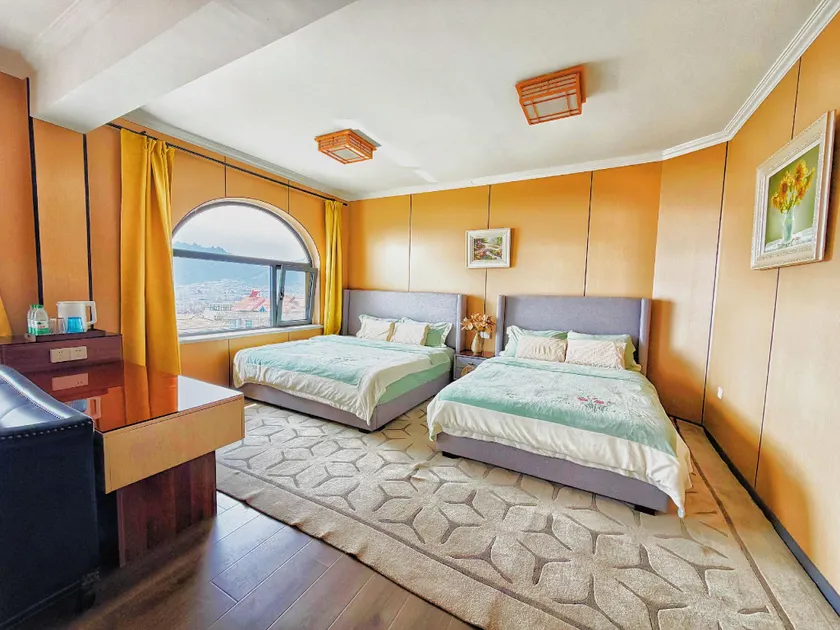 Huihaiyuan Resort - Image 1
