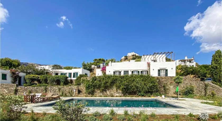 Gorgeous Home In Sifnos - Image 1