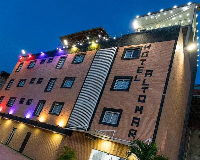 Hotel Alto Mar - Image 1