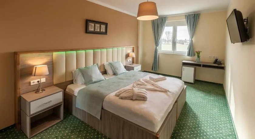 Mein Palace Events&Hotel - Image 1