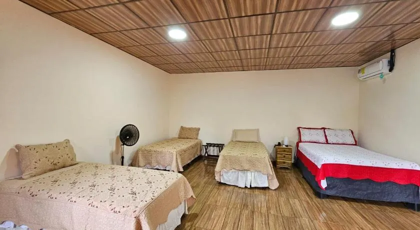 Pleasant Hostal Panama - Image 1