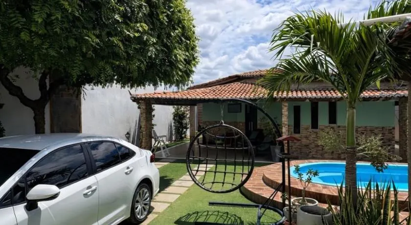 Casa Climatizada com Piscina e Área de Churrasco 400B - Image 1