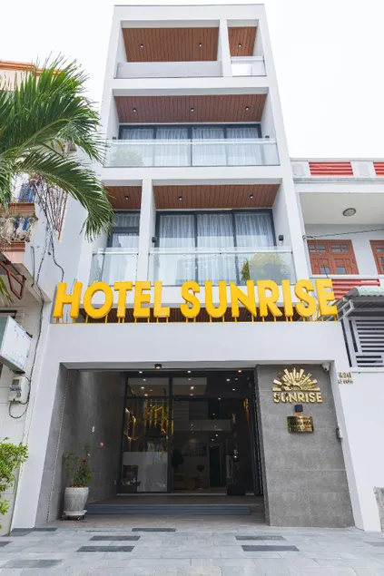 Sunrise Hotel - Image 1