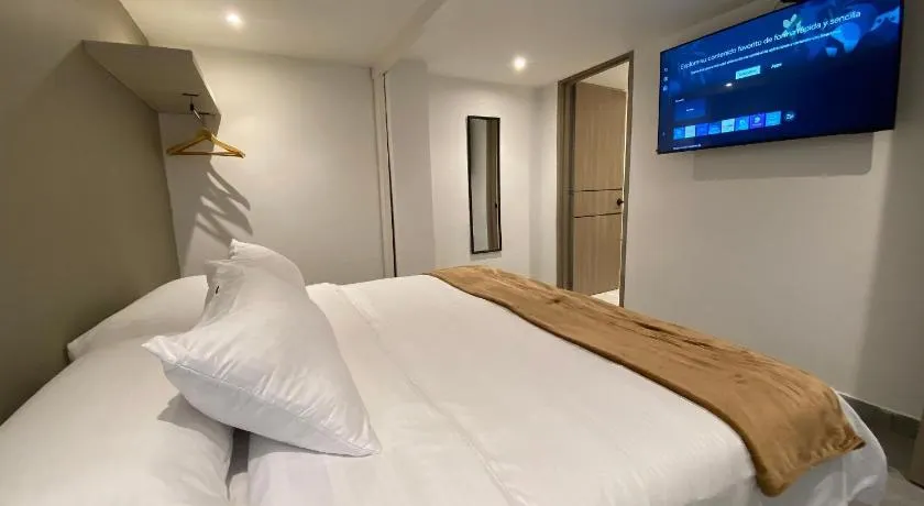 96K Premium Suite - Habitaciones a minutos del Aeropuerto en Bogotá - Image 1