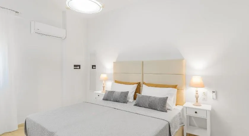 Maela Luxury Suite - Image 1