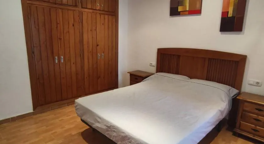 Frigiliana 3-Bed Apartment- Sleeps 8 - Image 1