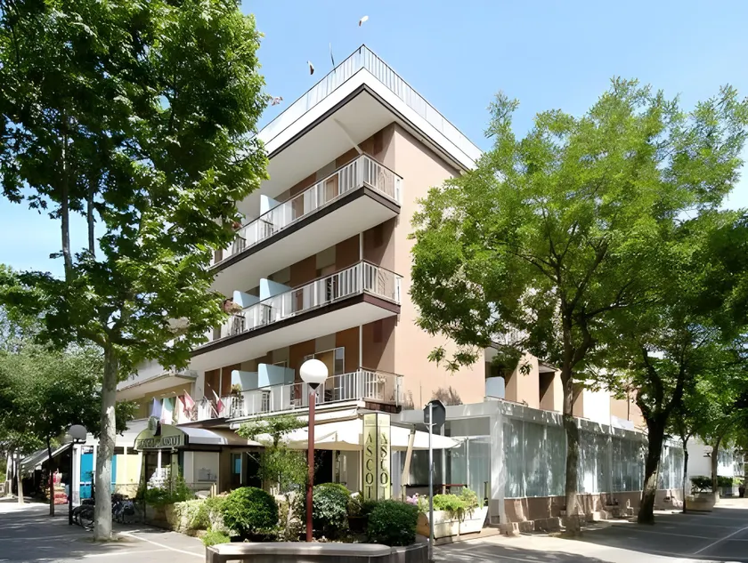 Ciccio Hotel - Image 1