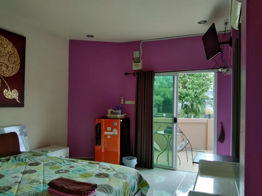 Donchai House Guest House& Cafe - Image 1