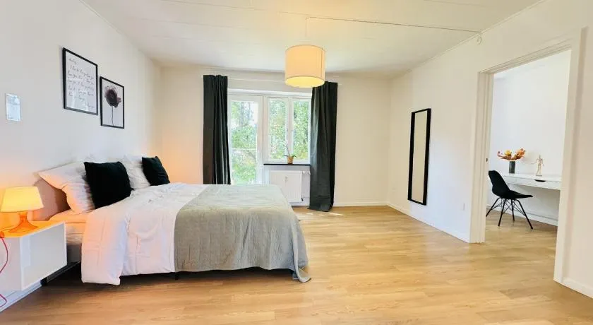 aday - Solsortvej Suite 1 Randers - Image 1