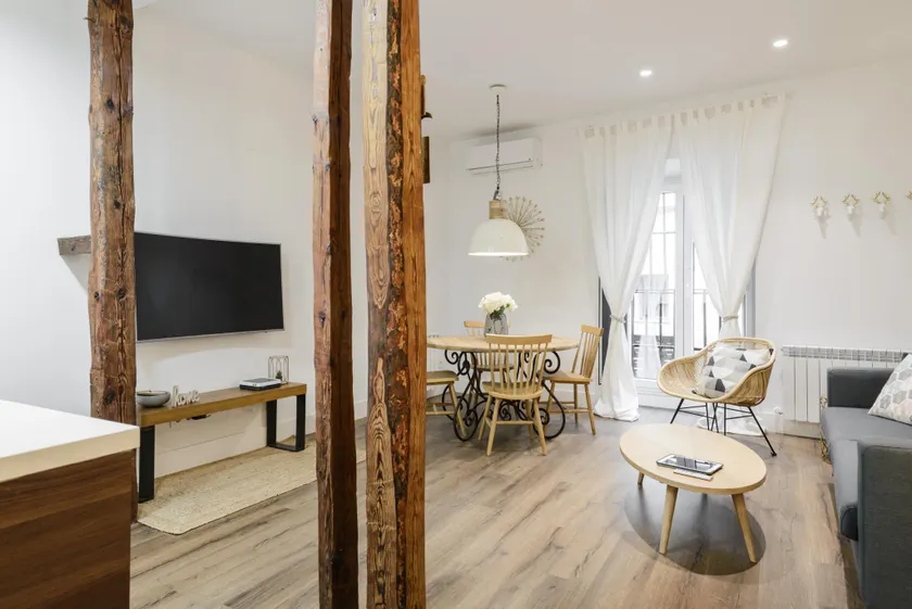 Charming Madrid Center - Exclusive Apartment - Image 1