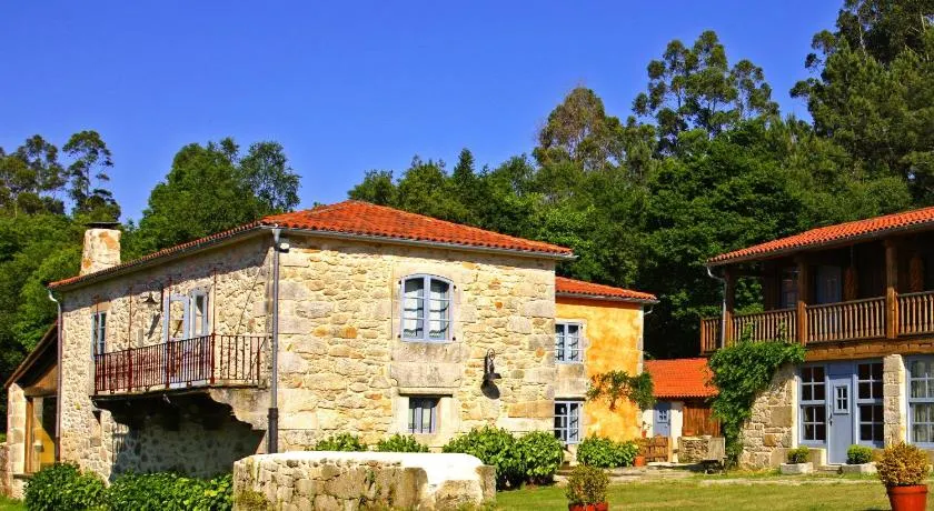 Casa do Castelo de Andrade - Image 1